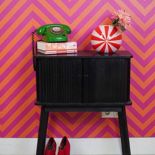 Große Swirl-Vase aus Dolomit – Bunte Wirbel-Dekovase | Housevitamin - Rot/Pink - 20x20x17cm