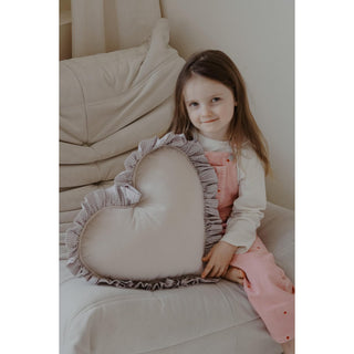 Moi Mili Herzkissen mit Rüsche – Doppelseitiges Kissen im Karomuster, Baumwolle 39×38 cm – Liebevolles Dekokissen fürs Kinderzimmer