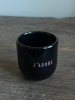 Sisi-Tasse, J'adore schwarz