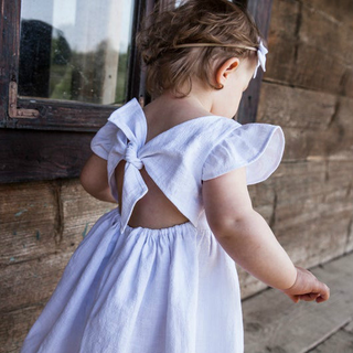 Bio-Baumwollkleid mit Rüschenärmeln und Masche am Rücken – Mädchenkleid in verschiedenen Farben und Größen