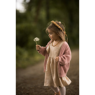 Annie&Charles Bio-Baumwollkleid mit Rüschen & Rückenschleife – Grün, Beige, Braun, Blau – Größen 6 Monate bis 4 Jahre