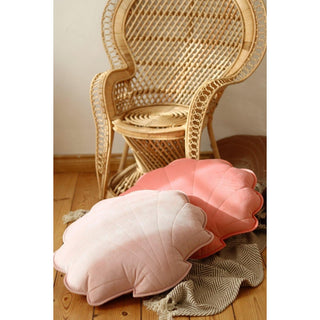 Moi Mili Muschelkissen aus Samt – Dekokissen für Kinderzimmer in Rosa/Braun – Teil der Spätsommerkollektion