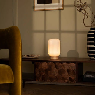 Einzigartige wiederaufladbare Lilly-Lampe – Milchglas und Holzsockel, dimmbar, 3 Lichtmodi
