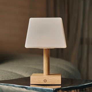 Tommy hellbraune Holztischlampe mit Glas - wiederaufladbare, dimmbare Lampe, kabelloser Beleuchtung
