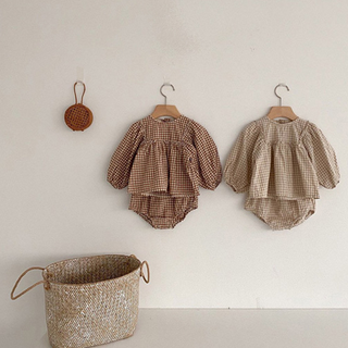 Annie&Charles Baby-Set aus 100% Baumwolle – Kleid & Hose – Farben Coffee & Beige – Größen 3–24 Monate