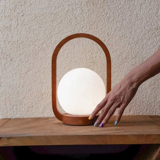 Skye Kastanienbraune kabellose Holzlampe | Wiederaufladbar und dimmbar