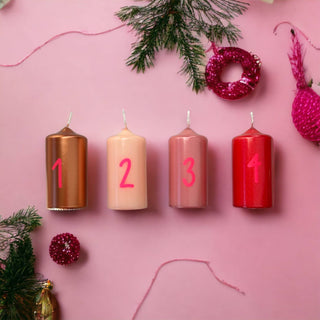Stumpenkerzen Advent Dip Dye Glow mit Zahlen glänzend (Set a 4)