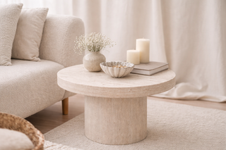 BEISTELLTISCHE Kleine Tische in verschiedenen Materialien, Farben & Designs