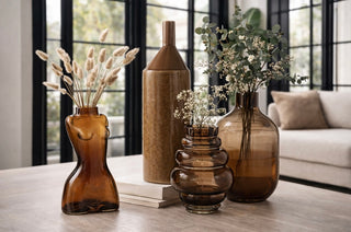 VASEN DUNKELBRAUN Dunkelbraune Vasen aus Glas, Keramik & Porzellan – MÄDCHENZIMMER