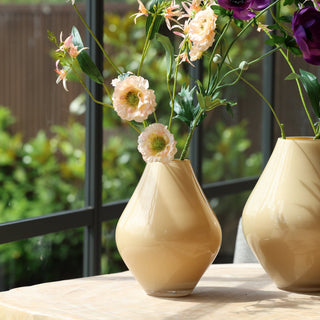 Glasvase Lesse Metallic Sand – Mundgeblasene Vase in Beige mit Metallic-Finish | Vase The World