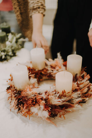 Adventskranz-Workshop aus Trockenblumen – Kreatives Event im Mädchenzimmer Tuttlingen