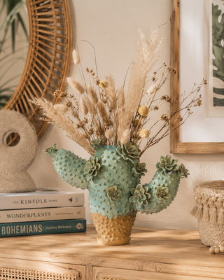 Kaktus Vase aus Keramik – Designvase in Türkis & Sand | H 26 cm