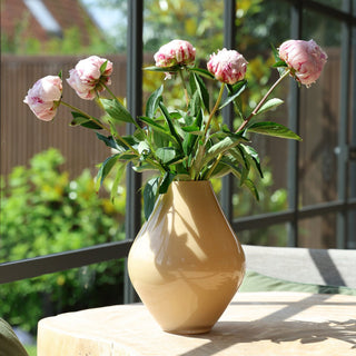 Glasvase Lesse Metallic Sand – Mundgeblasene Vase in Beige mit Metallic-Finish | Vase The World