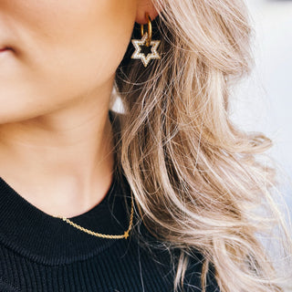 Creolenohrring mit Kristallstern – Silber