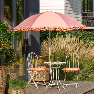 Sonnenschirm Pfirsich mit Rüschen – Outdoor Deko modern Balkon & Terrasse Ø195 cm