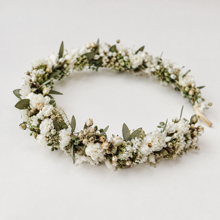 Haarkranz „Ivory Garden“ – Trockenblumen in Weiß & Grün