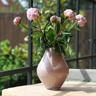 Glasvase Lesse Metallic Pastellrosa – Mundgeblasene Vase mit Metallic-Finish | Vase The World