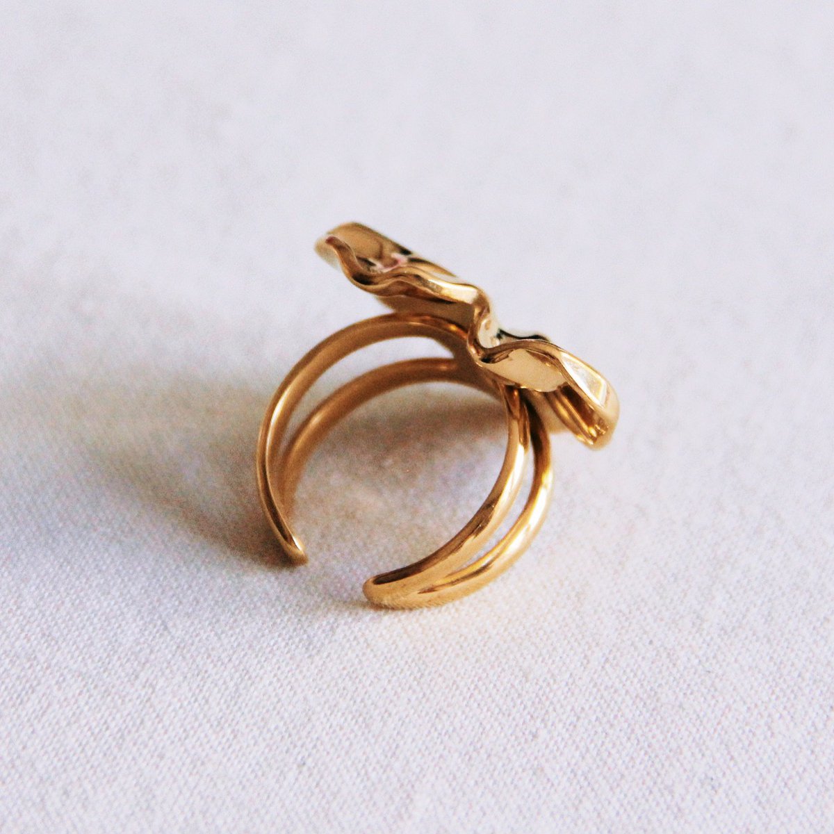 Statement-HERZ-Ring verbeult – Gold