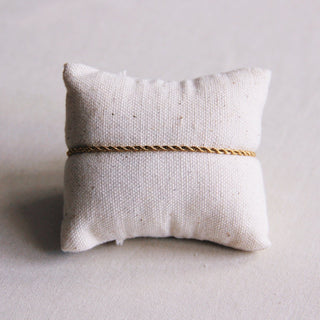 Gedrehtes Edelstahlarmband – 17 + 3 cm verstellbar von Bazou