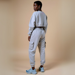 Cropped Oversized Crewneck Sweatshirt – Boxy Fit mit Kangaroo-Taschen | GOOD GIRL BAD HABITS