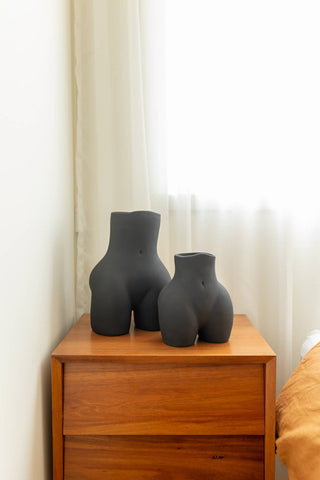 Nude Mini Vase aus Keramik