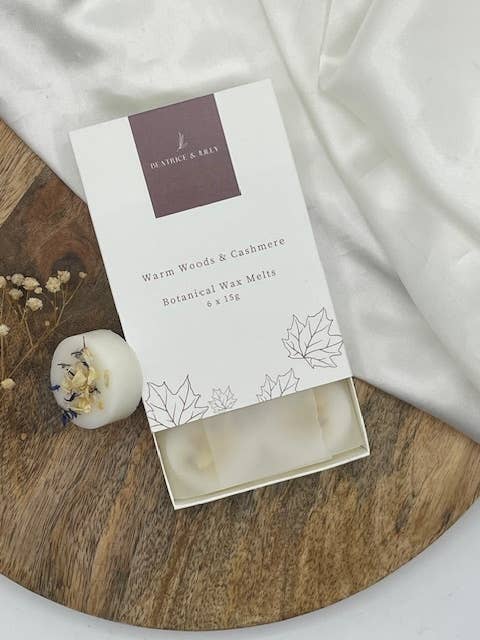 Wax Melts Warm Woods & Cashmere in einer Box