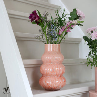 Vase The World Rosa Glasvase 30 cm – Mundgeblasene Designer Vase aus dickem Glas