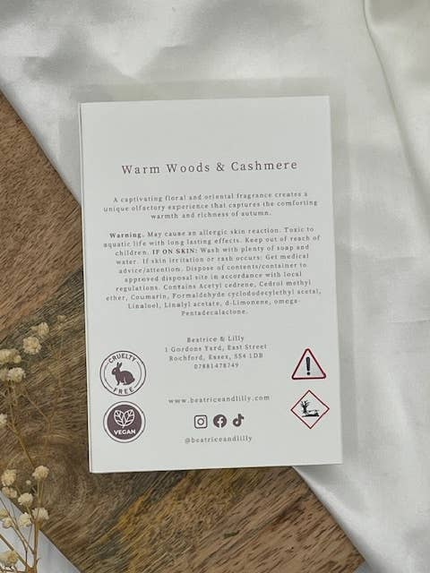 Wax Melts Warm Woods & Cashmere in einer Box