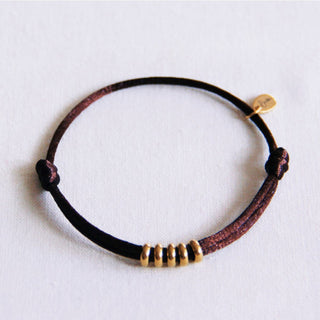 Satinarmband mit Ringen - Dunkelbraun/Gold