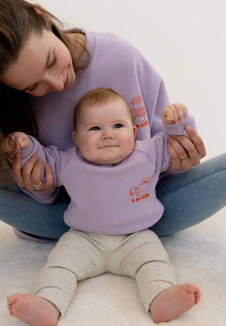 Mini Pullover “6 am Club” Sweatshirt flieder