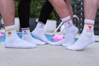 Drink Socken – Lustige Statement Socken mit Lillet Geschenkidee