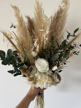 TROCKENBLUMENSTRAUß PAMPAS PETRA