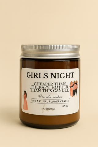 DUFTKERZE MIT TROCKENBLUMEN "GIRLS NIGHT" CHEAPER THAN THERAPY, HOTTER THAN THIS CANDLE"