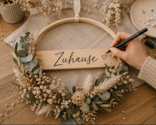 Bloom & Words Workshop – Personalisierten Trockenblumenring mit Wunschschriftzug gestalten