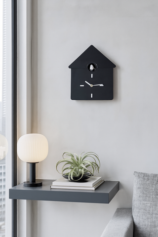 Housevitamin Wanduhr Kuckucks-Design – Weiß, 24x27x9 cm
