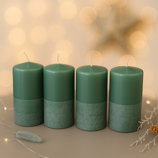 Vierer Set Stumpenkerzen für Adventskranz in pastellgrün. Oben glatt/glänzend, unten matt 