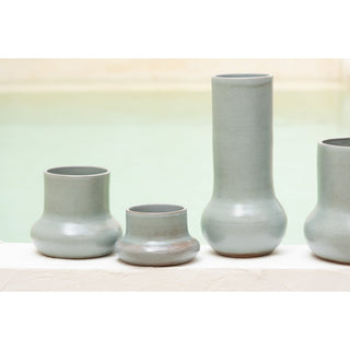 J-Line Keramikvase Blau 40 cm – Schlanke Design Blumenvase aus Keramik für moderne Wohndekoration