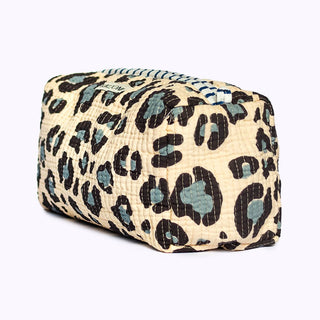 Handgemachte Kosmetiktasche "Blue Leo"