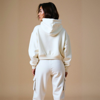 Cropped Oversized Hoodie im Boxy Fit – Statement Sweatshirt aus Bio-Baumwolle | GOOD GIRL BAD HABITS