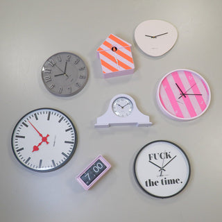 Uhr - Wanduhr - gestreiftes Muster - Pink - 35x35x4cm