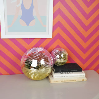 Weihnachtsdekoration – Weihnachtshänger – Discokugel – Schaumstoff – Rosa/Gold – 25 x 25 x 25 cm