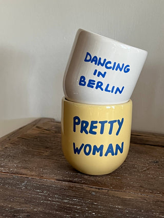 Keramik Becher “Dancing in Berlin”