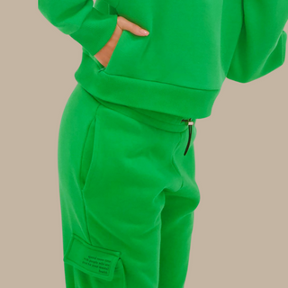 Cropped Oversized Hoodie im Boxy Fit – Statement Sweatshirt aus Bio-Baumwolle | GOOD GIRL BAD HABITS