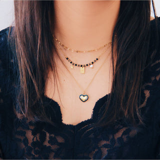 Feine Halskette mit gepunktetem Herz – gold/schwarz