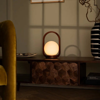 Skye Kastanienbraune kabellose Holzlampe | Wiederaufladbar und dimmbar