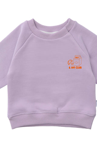 Mini Pullover “6 am Club” Sweatshirt flieder