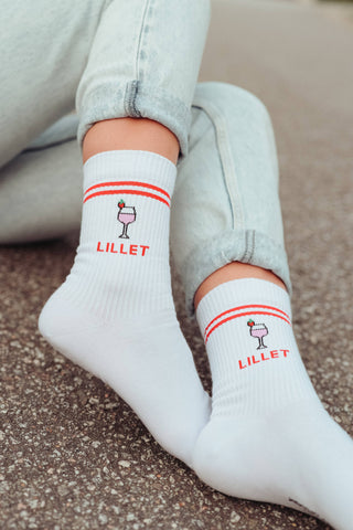 Drink Socken – Lustige Statement Socken mit Lillet Geschenkidee