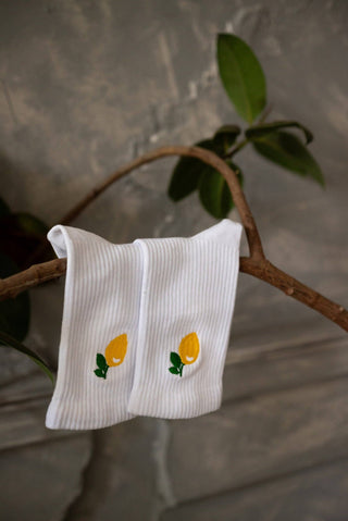 Lemon & Co Socken Zitrone – Bestickte Baumwollsocken für Kinder & Erwachsene – Family Look